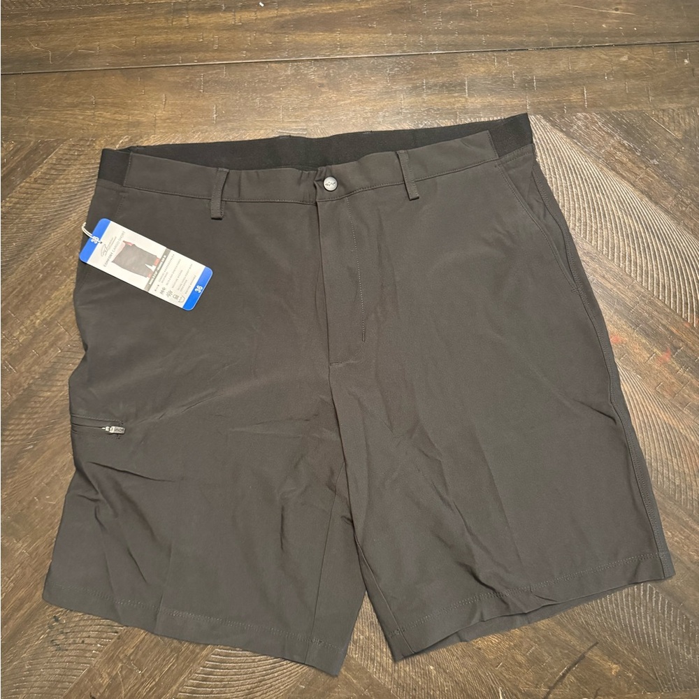 Greg Norman Men's Black Active Shorts Size 36 NWT